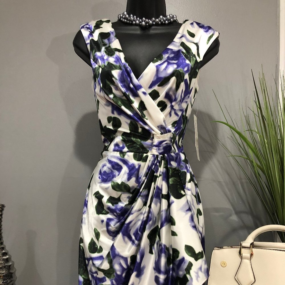 CASUAL DRESS - Picture 8 of 13